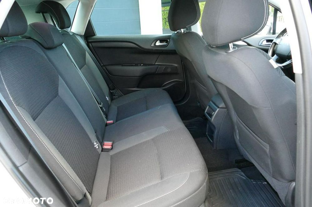Citroën C4 1.2 e-THP Exclusive - 35