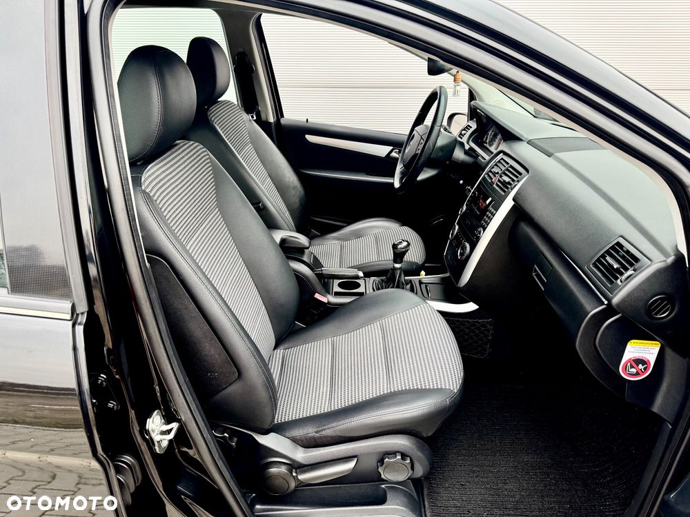 Mercedes-Benz Klasa B 180 CDI - 26