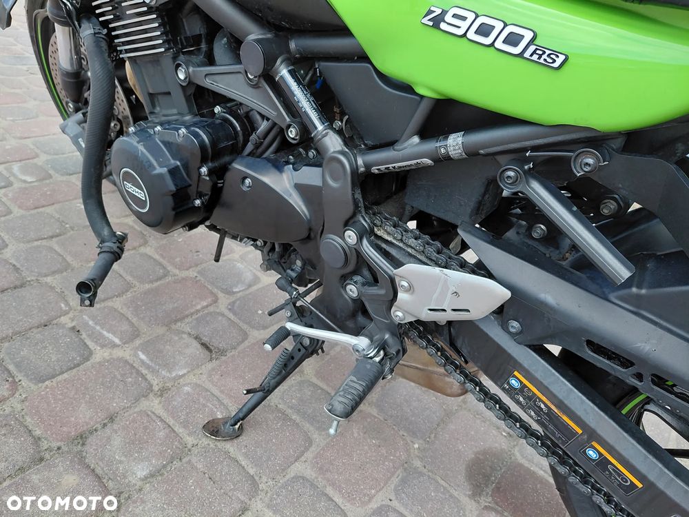 Kawasaki Z 900 RS - 14