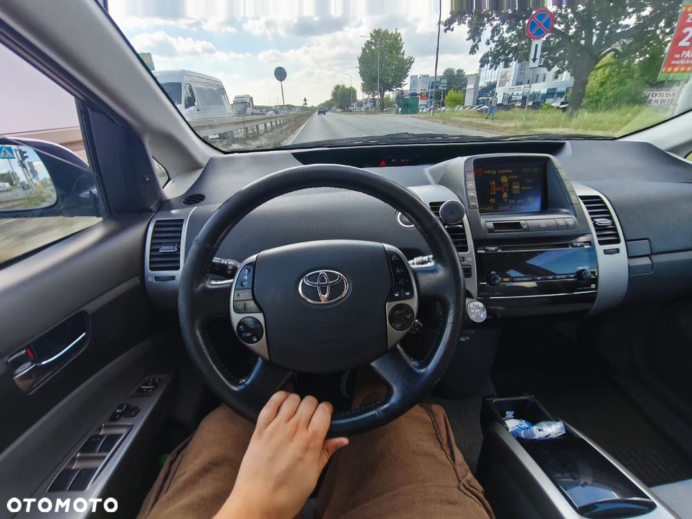 Toyota Prius - 7