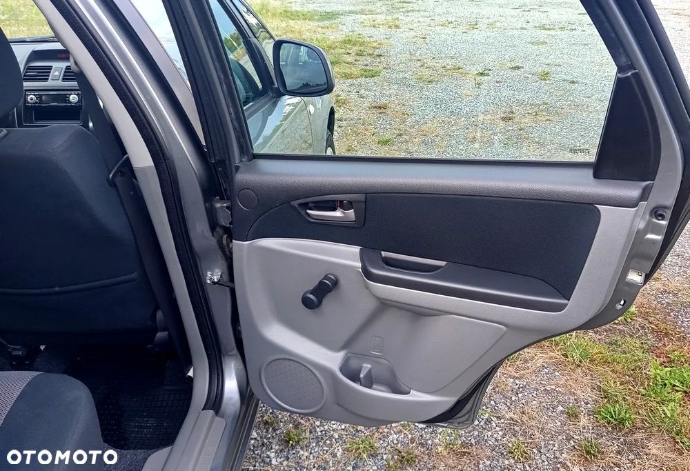 Suzuki SX4 1.5 - 24