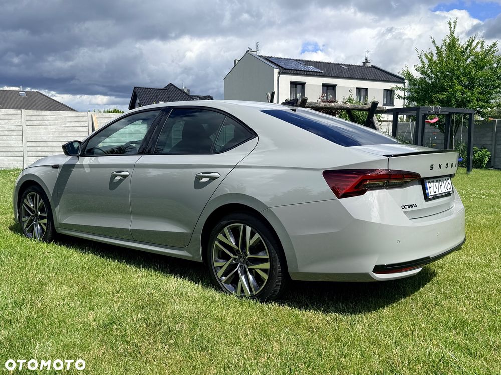 Skoda Octavia 2.0 TDI Sportline DSG - 6