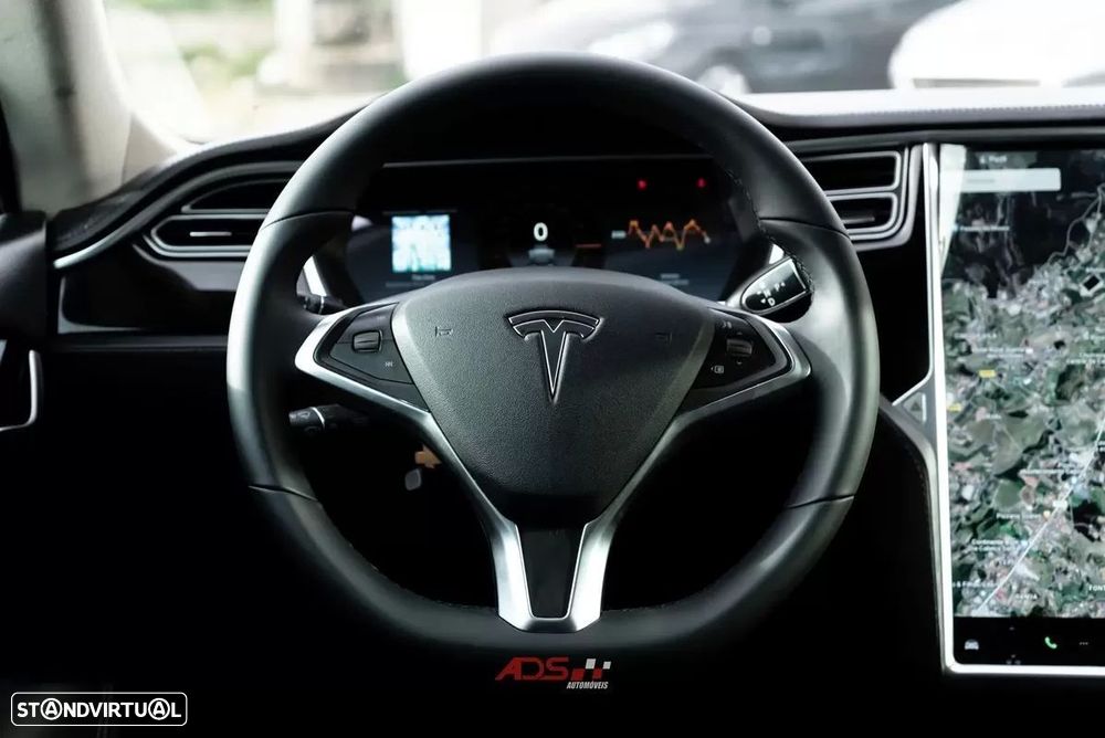 Tesla Model S 85 - 14