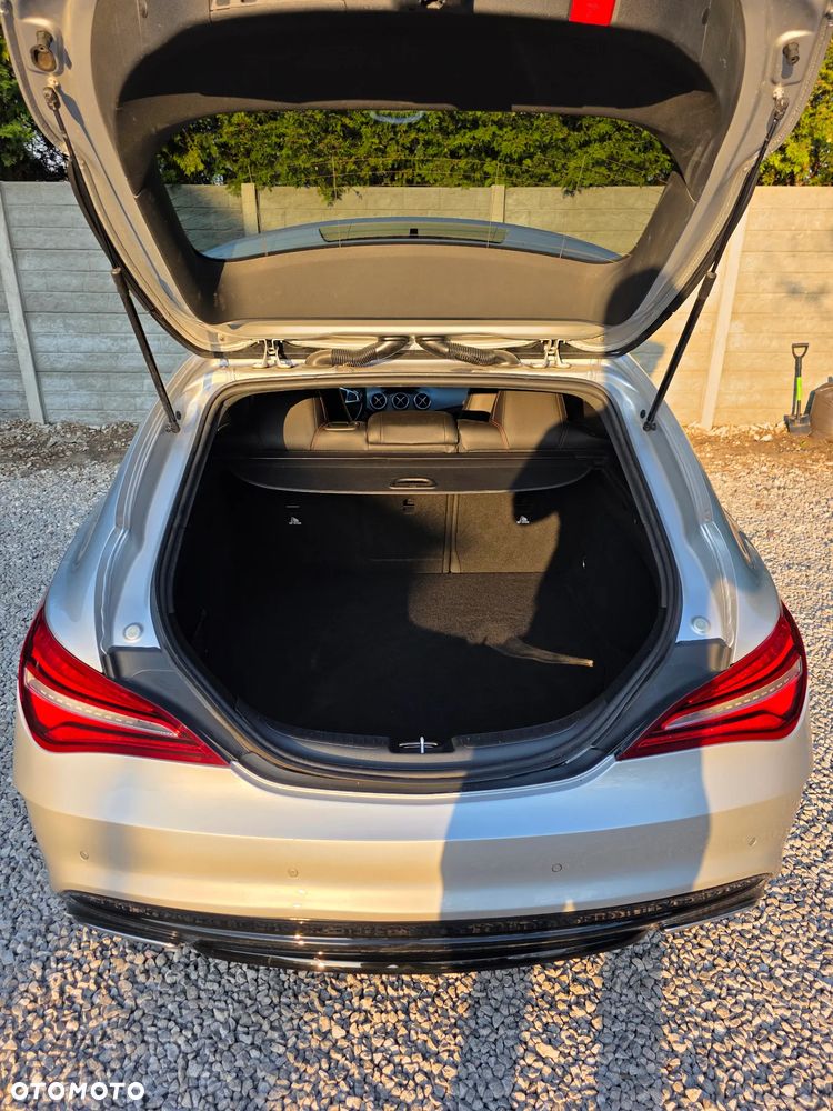 Mercedes-Benz CLA 180 7G-DCT AMG Line - 31