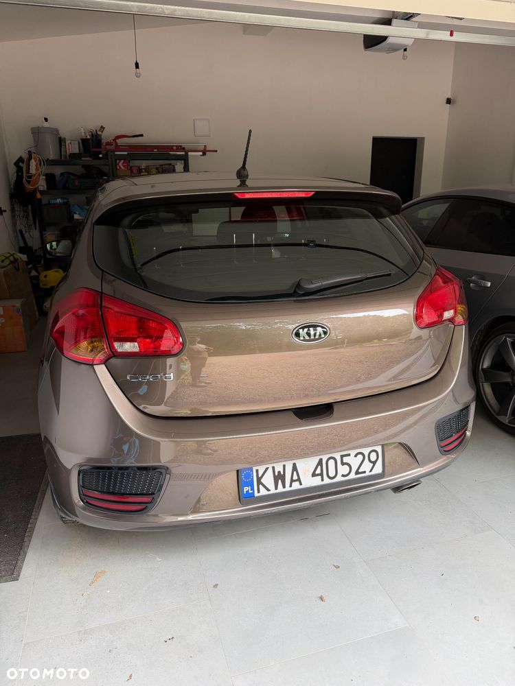 Kia Ceed 1.4 S - 10