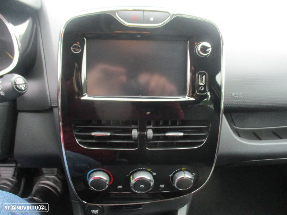 Renault Clio 0.9 TCE Limited - 11