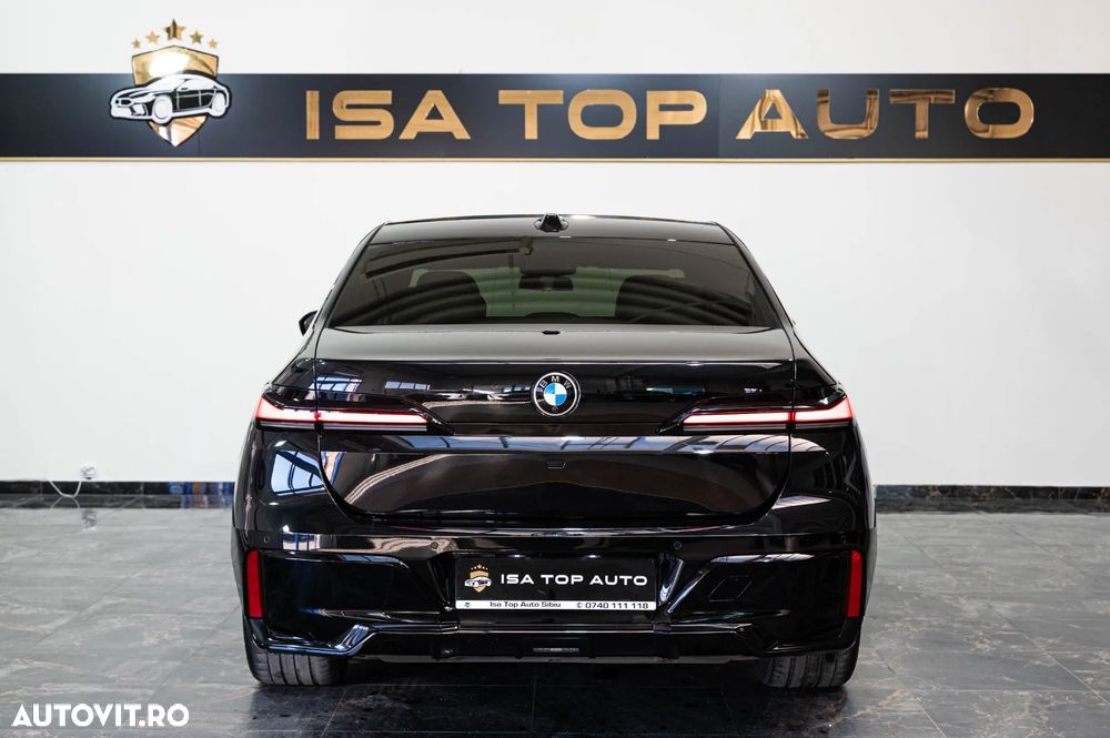 BMW Seria 7 740d xDrive MHEV - 37