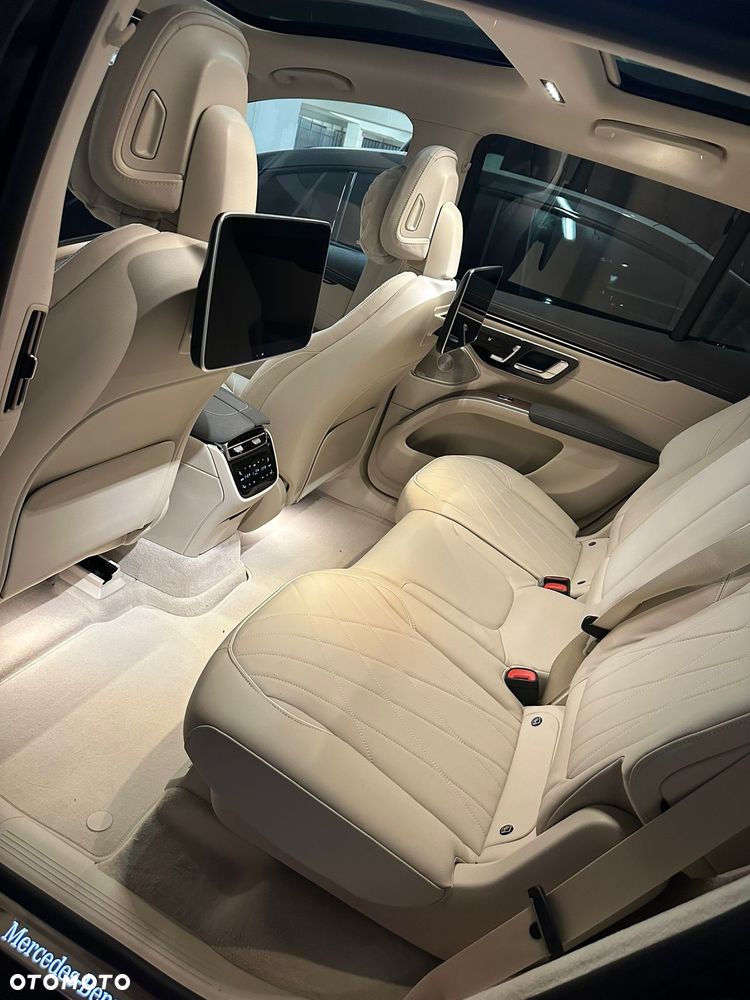 Mercedes-Benz EQS SUV 450+ - 9