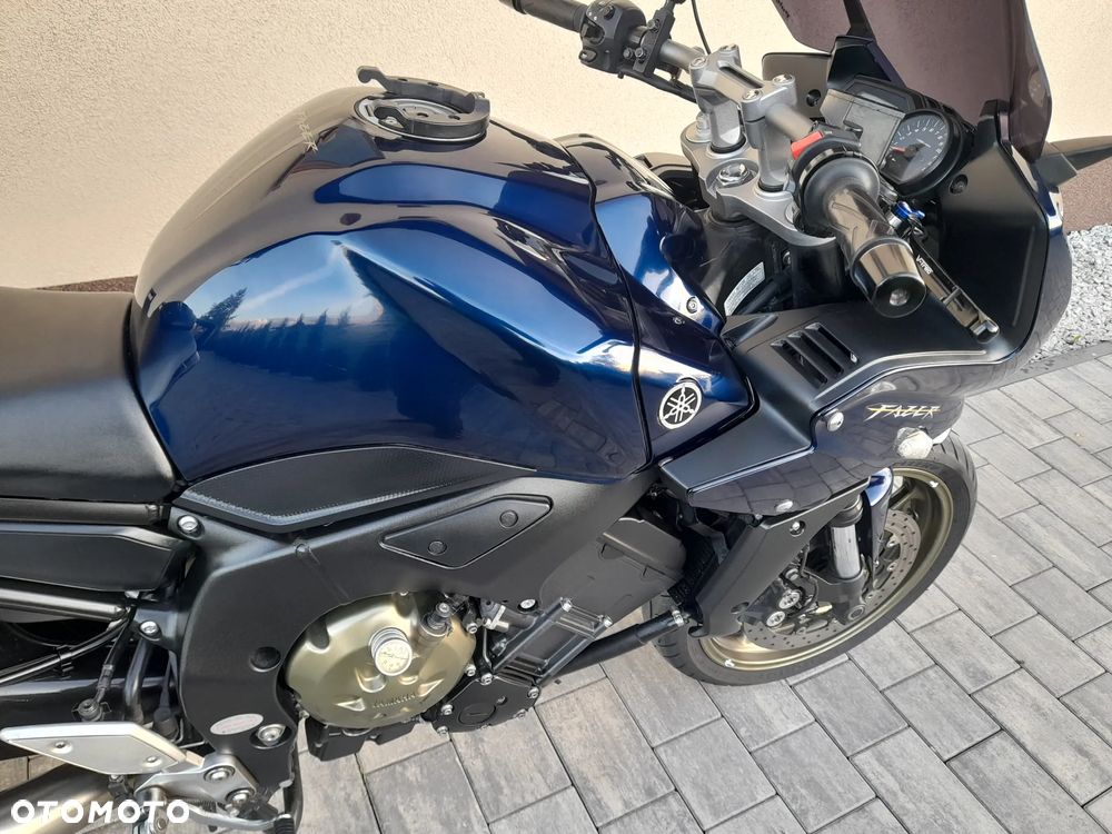 Yamaha FZ - 15