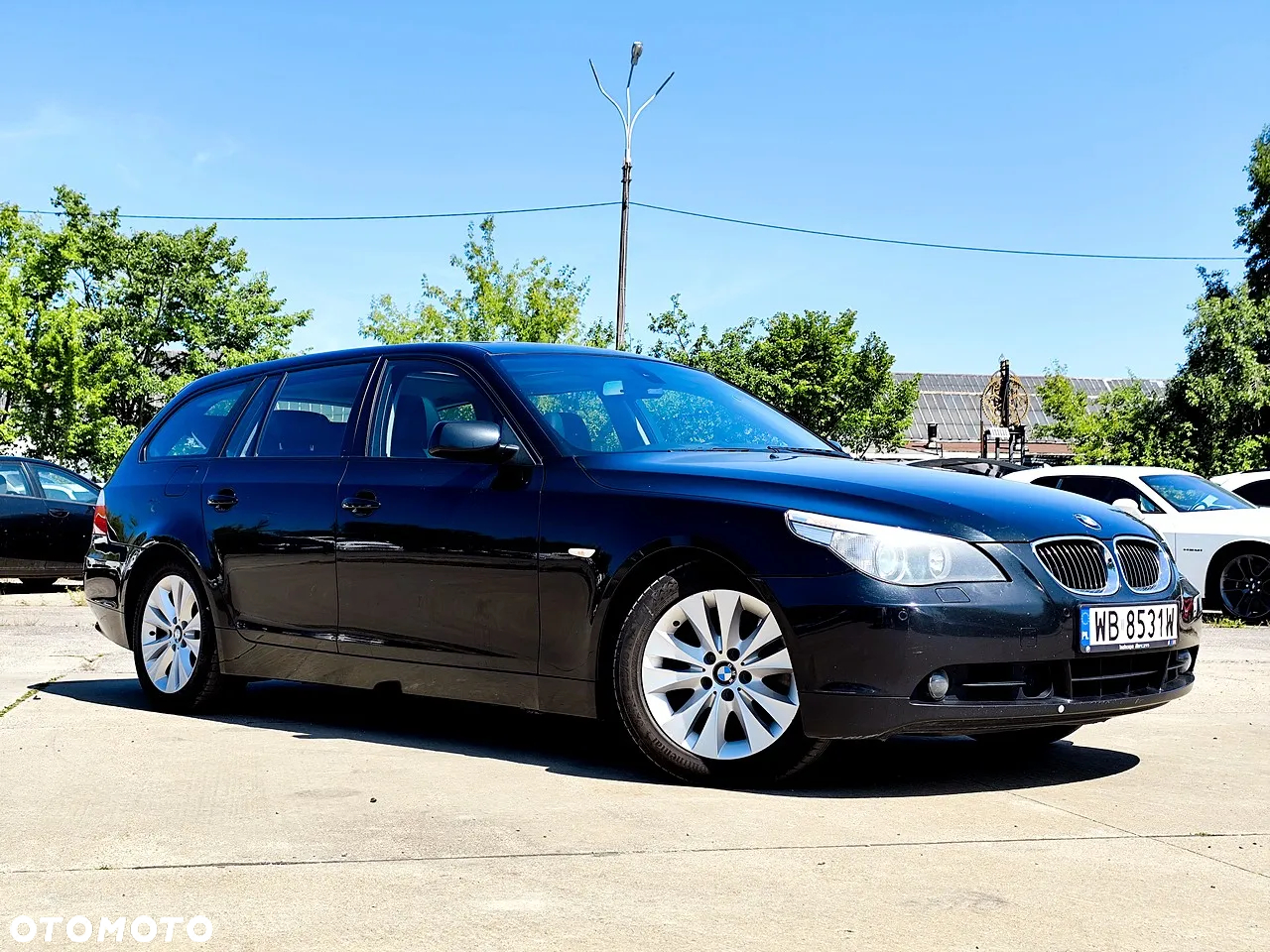 BMW Seria 5 545i - 4