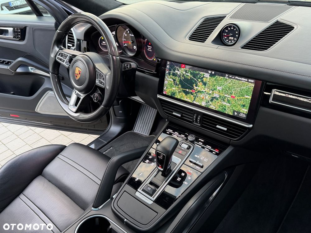Porsche Cayenne Turbo - 17