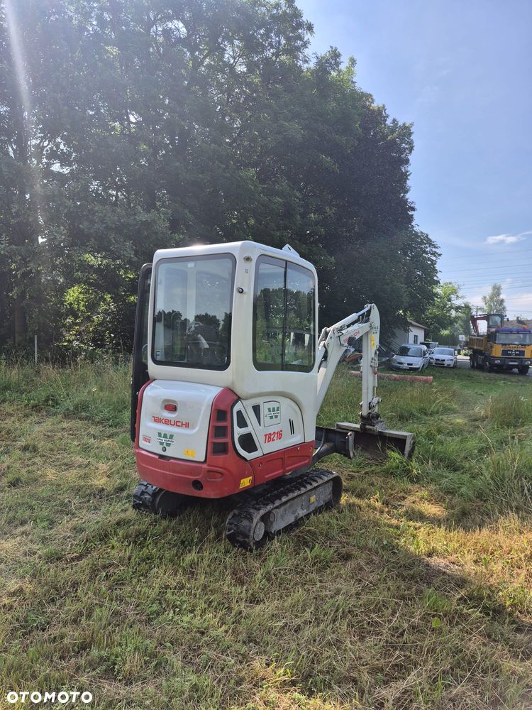 Takeuchi TB216 - 2