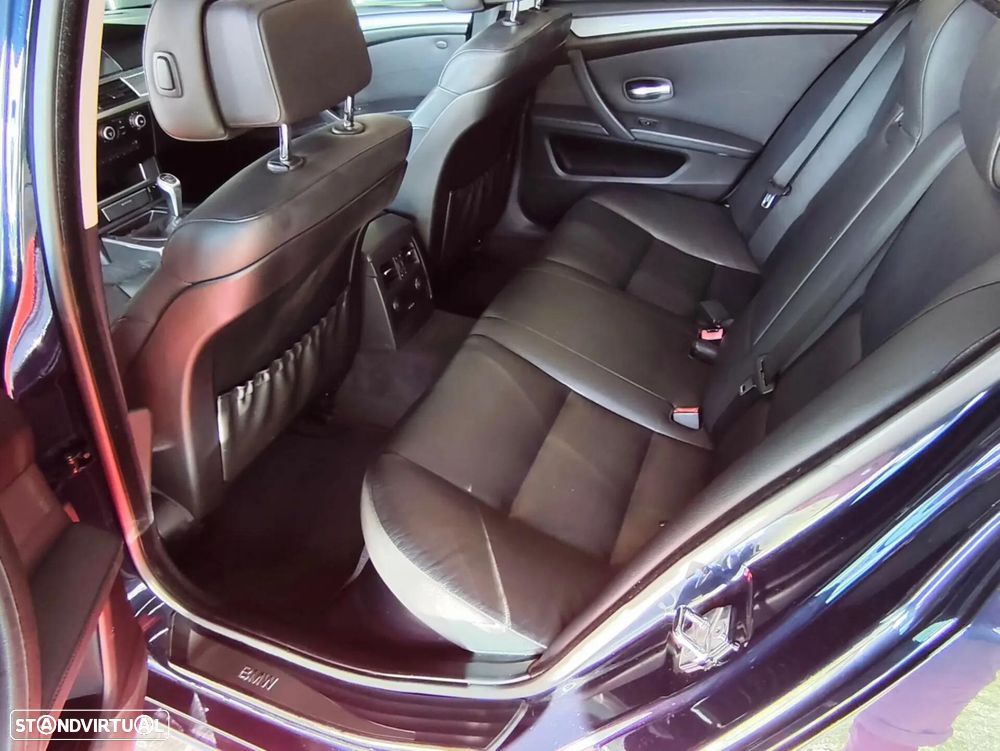 BMW 520 d Executive - 16