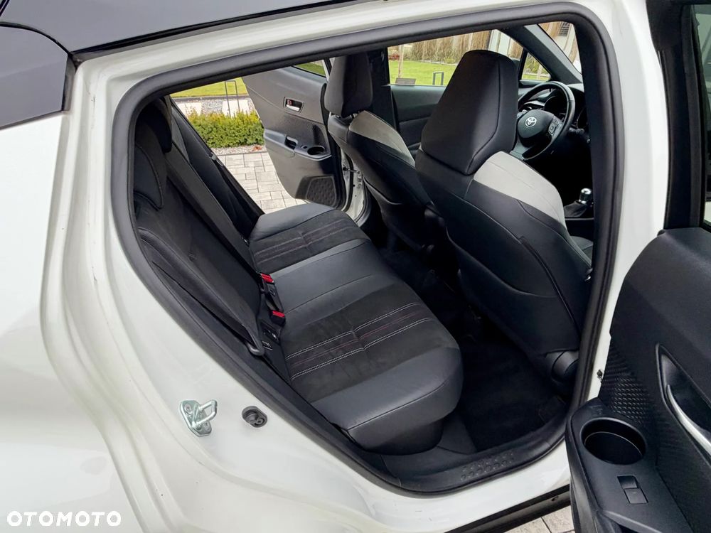 Toyota C-HR 2.0 Hybrid GR Sport - 22
