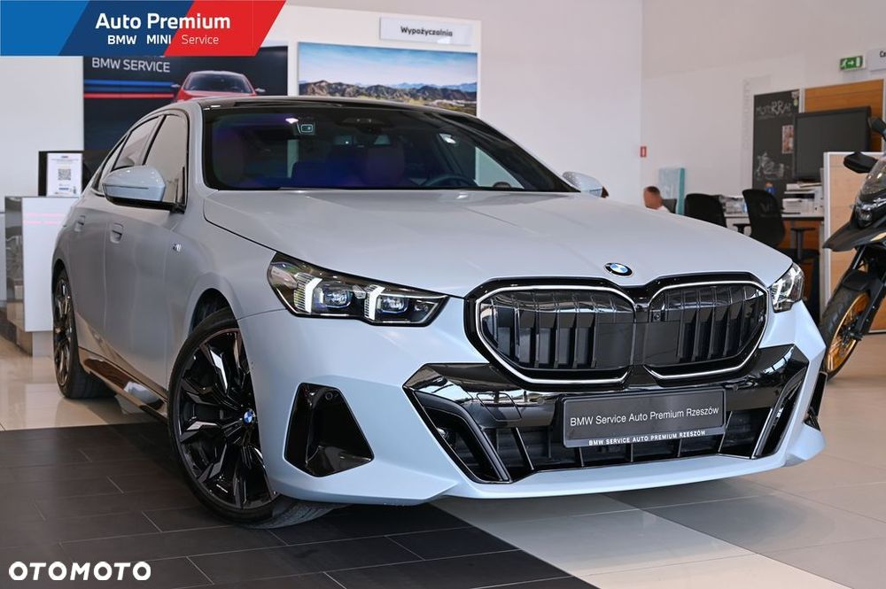 BMW Seria 5 520d xDrive mHEV - 2