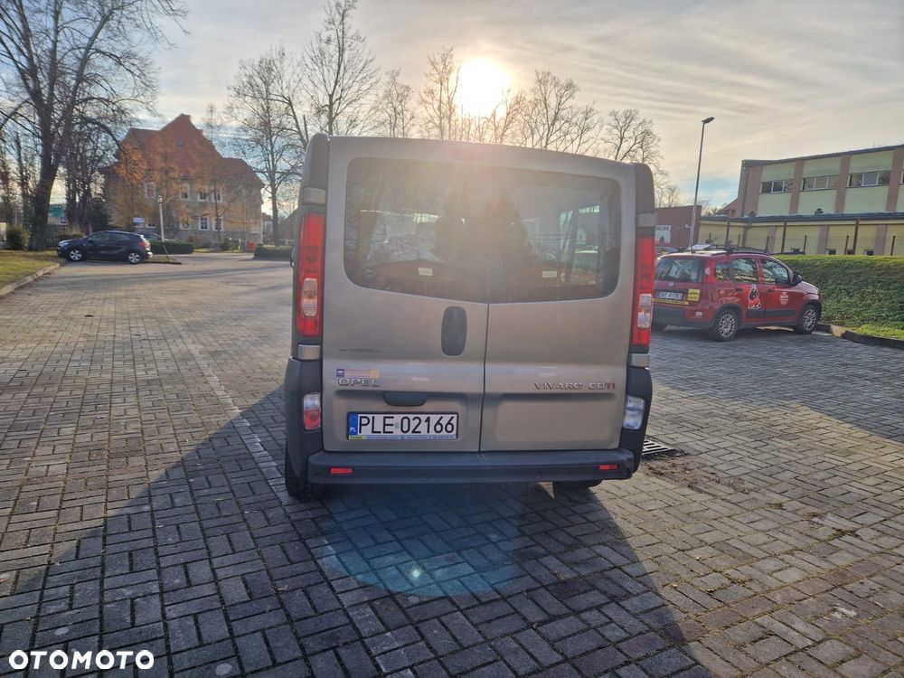 Opel Vivaro - 4