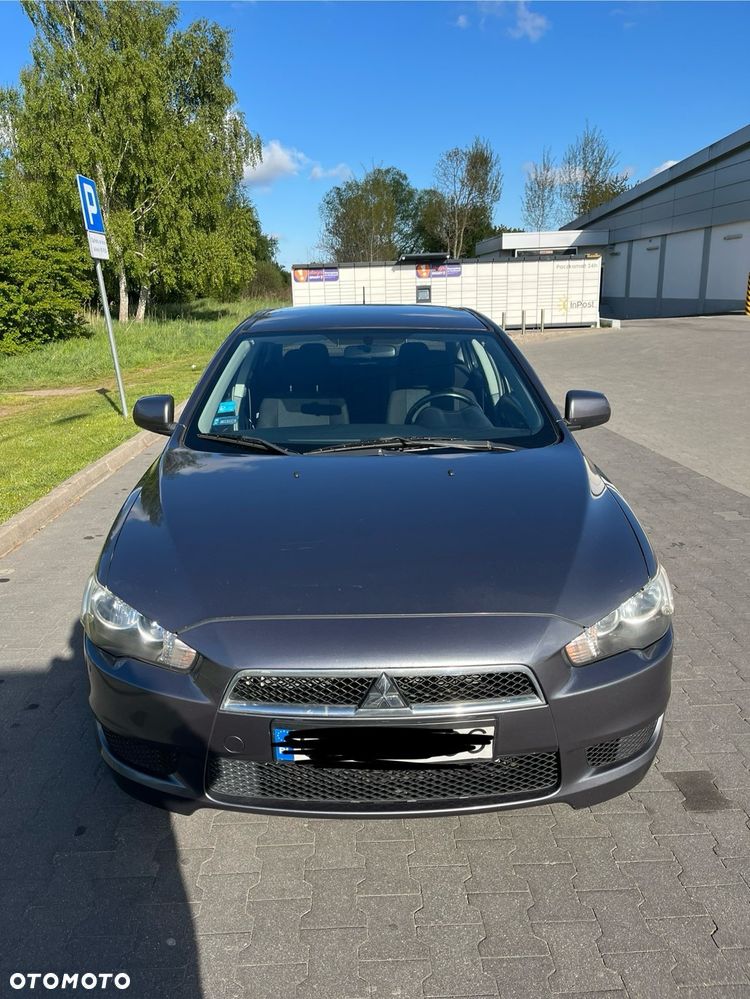 Mitsubishi Lancer - 2