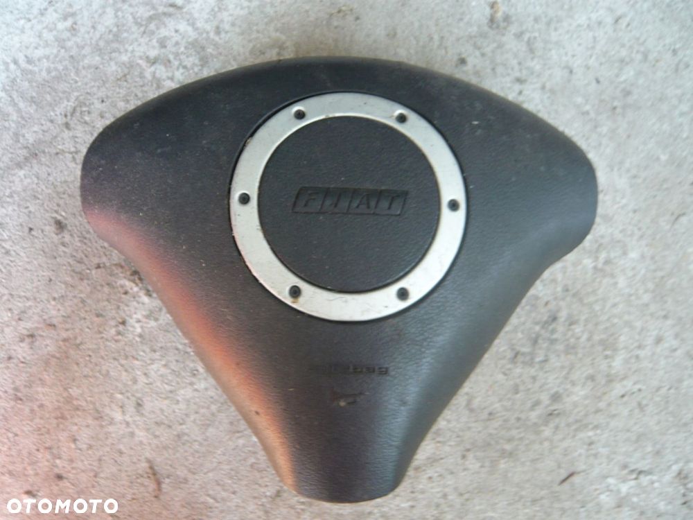 PODUSZKA AIRBAG KIEROWCY FIAT PUNTO II 735278158 - 1