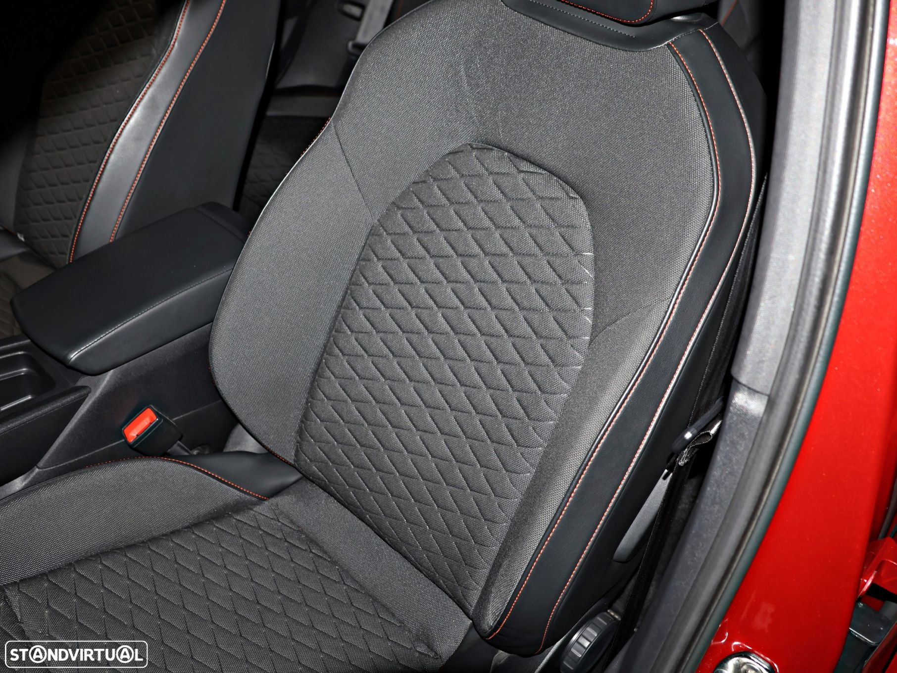 SEAT Leon 1.5 eTSI FR DSG - 28