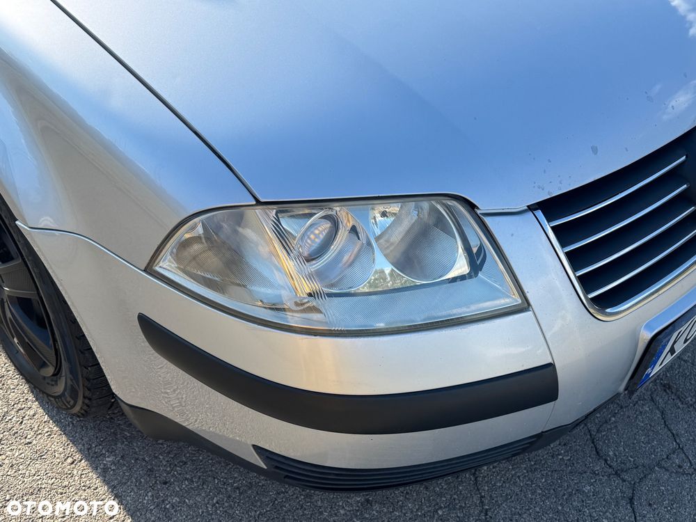 Volkswagen Passat 1.9 TDI Highline - 16