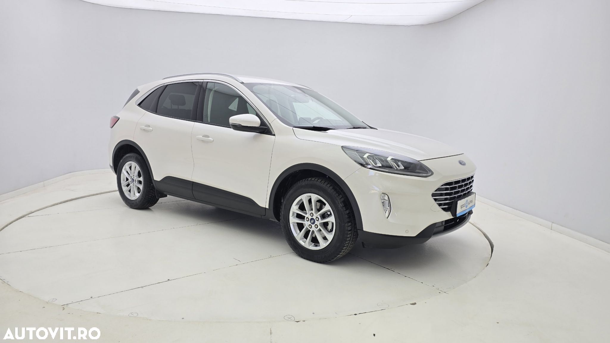 Ford Kuga 2.5 Duratec FHEV FWD Titanium - 4