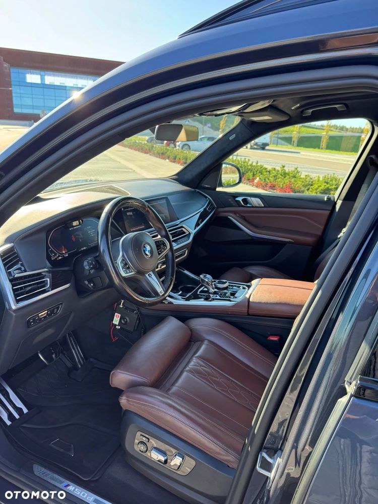 BMW X7 M50d sport - 9