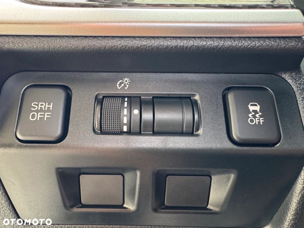 Subaru Forester 2.0 i Exclusive Special (EyeSight) Lineartronic - 21