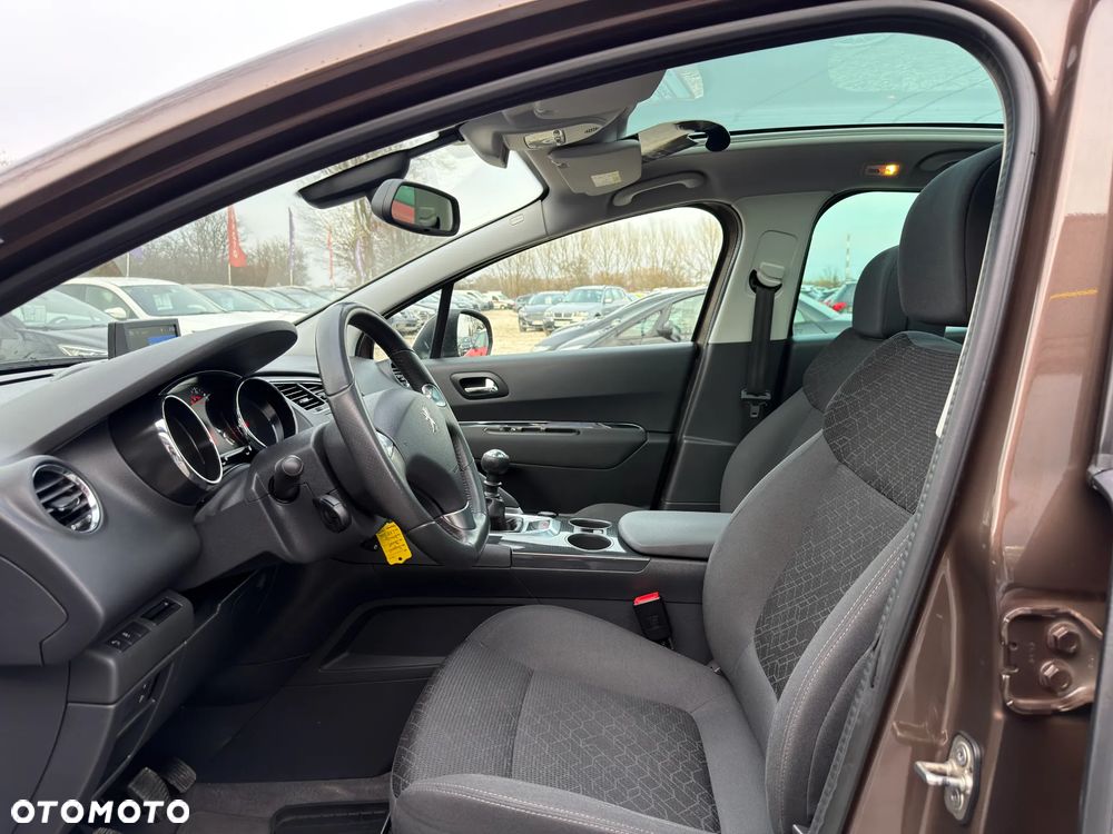 Peugeot 3008 1.6 Premium - 25