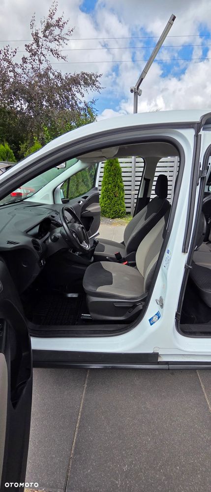 Ford Tourneo Courier 1.0 EcoBoost Ambiente - 18