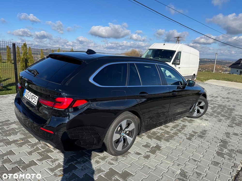 BMW Seria 5 520d Sport Line sport - 4