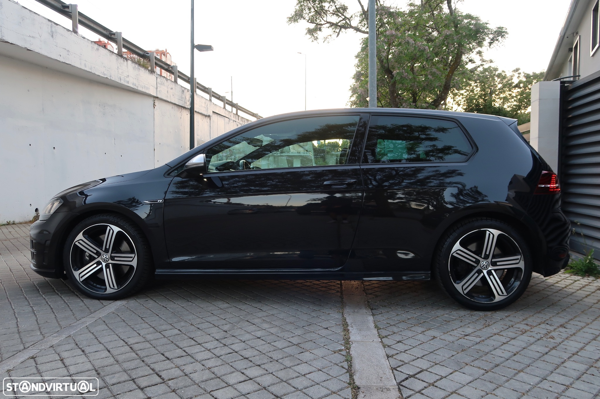 VW Golf 2.0 TSi R - 6