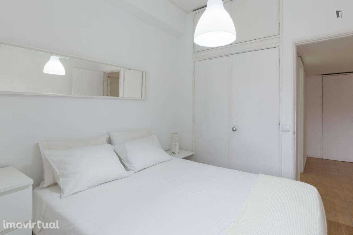 Apartamento com 1 quartos - localizado em Santo Ildefonso Porto - Grande imagem: 3/11