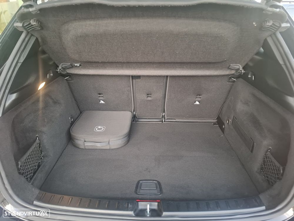Mercedes-Benz GLA 250 e 8G-DCT AMG Line - 52