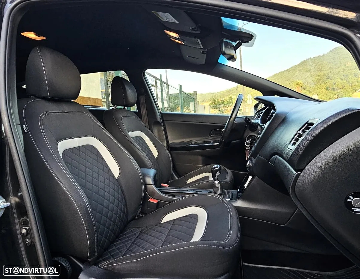 Kia Ceed SW 1.6 CRDi GT Line - 13