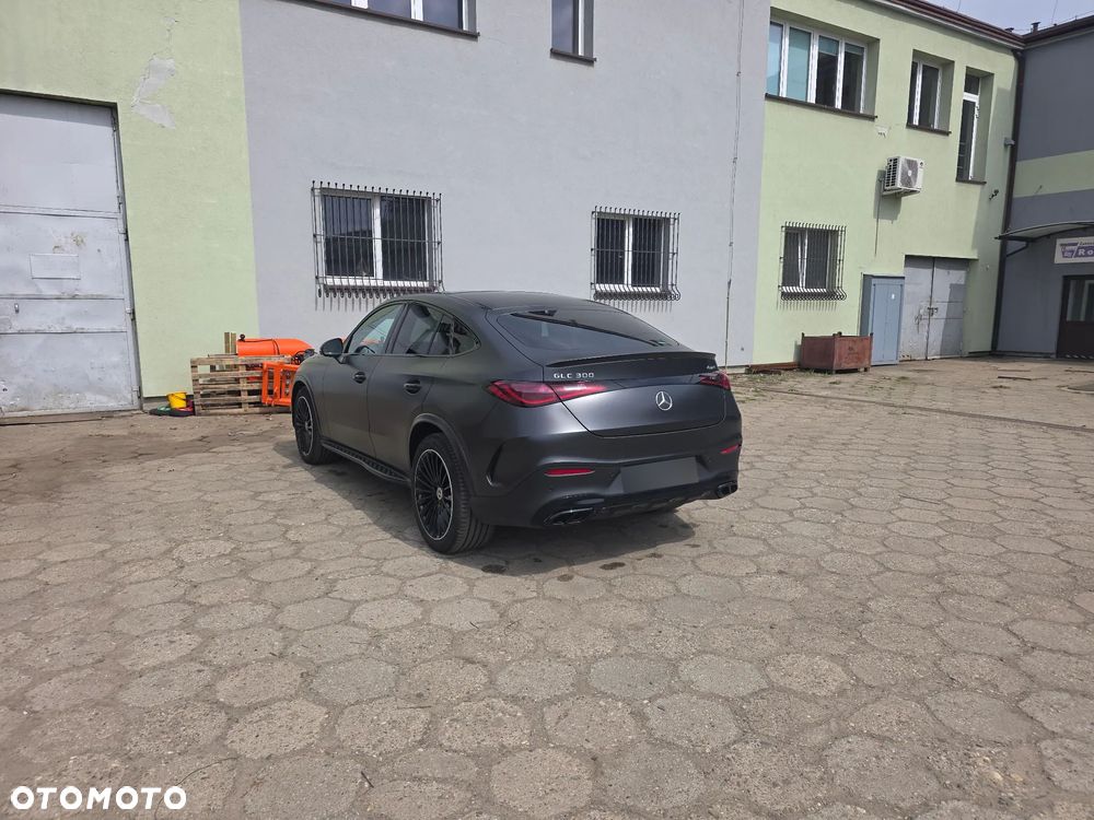 Mercedes-Benz GLC - 2