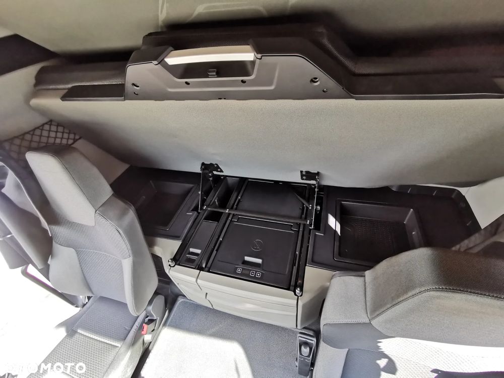 MAN MAN TGL 12.250 4x2 BL CH - 10