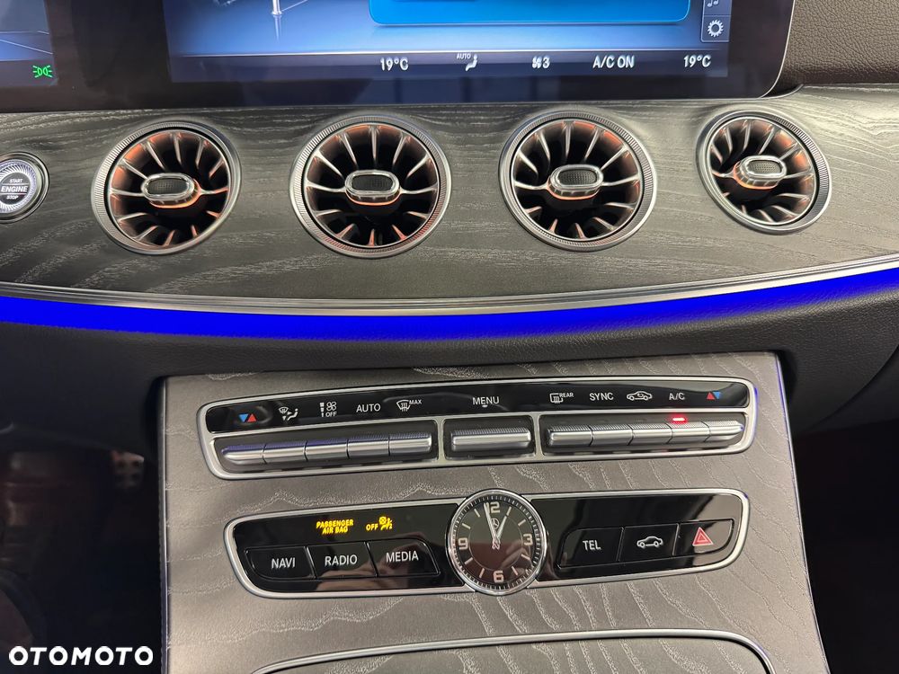 Mercedes-Benz CLS 400 d 4Matic 9G-TRONIC Avantgarde - 21
