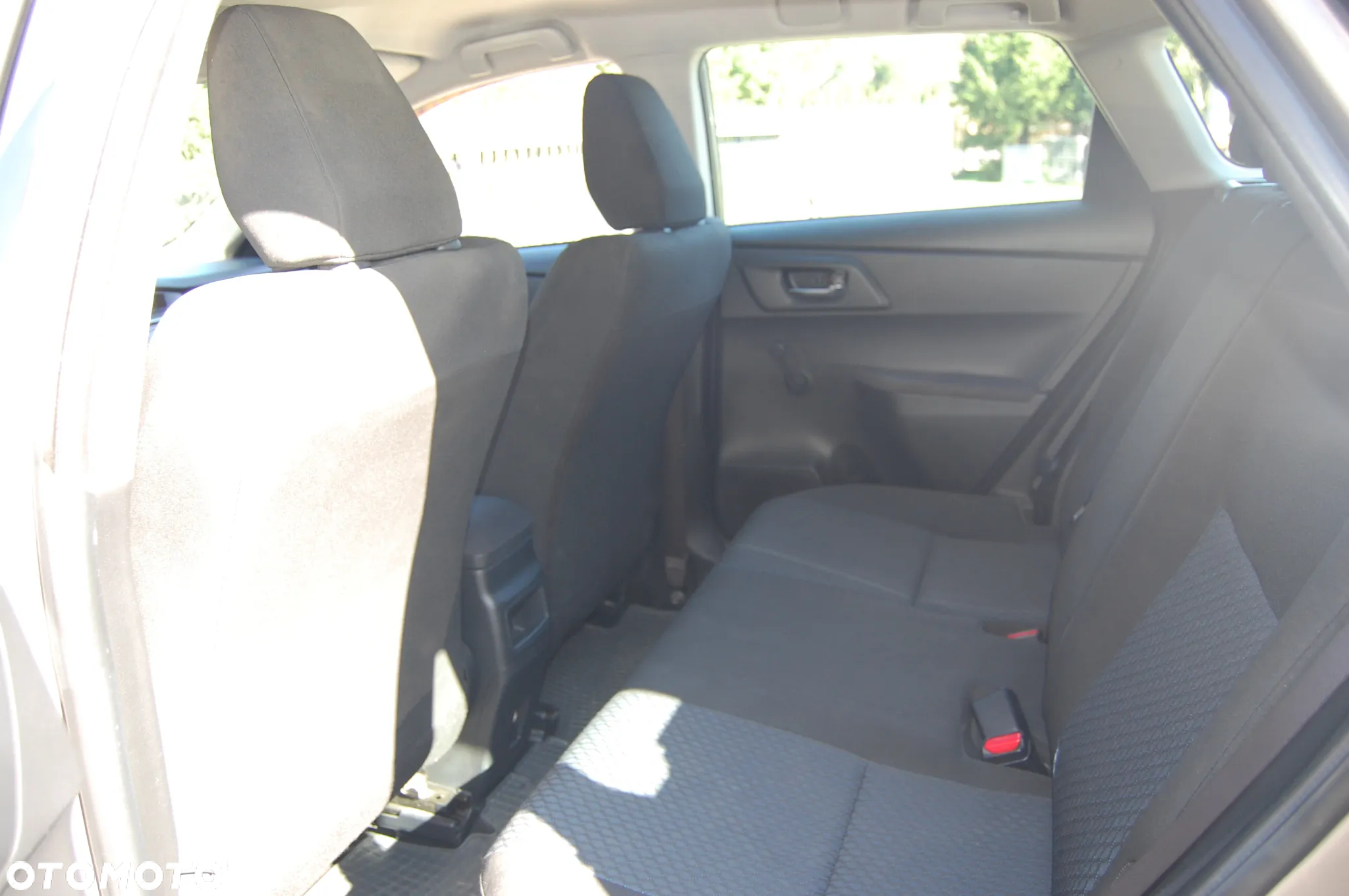 Toyota Auris 1.4 D-4D Active - 15