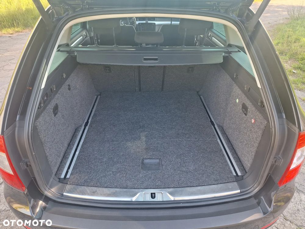 Skoda Superb 2.0 TDI Exclusive - 39