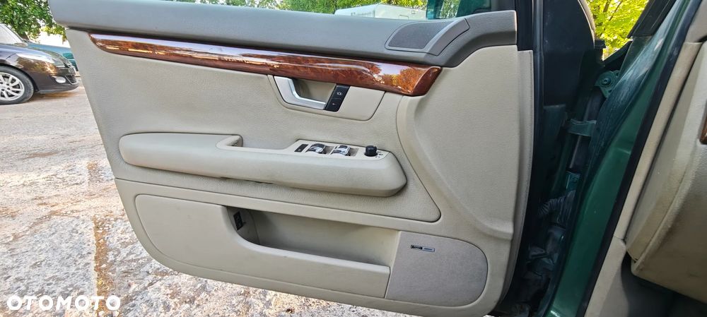 Audi A4 Avant - 4