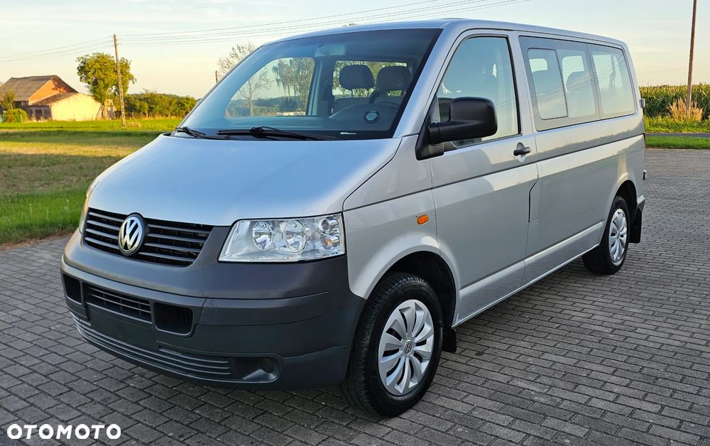 Volkswagen Transporter - 2