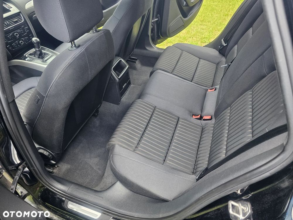 Audi A4 Avant 2.0 TDI DPF Ambiente - 27