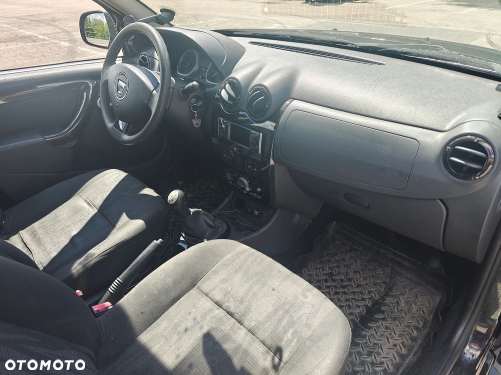 Dacia Duster 1.6 - 17