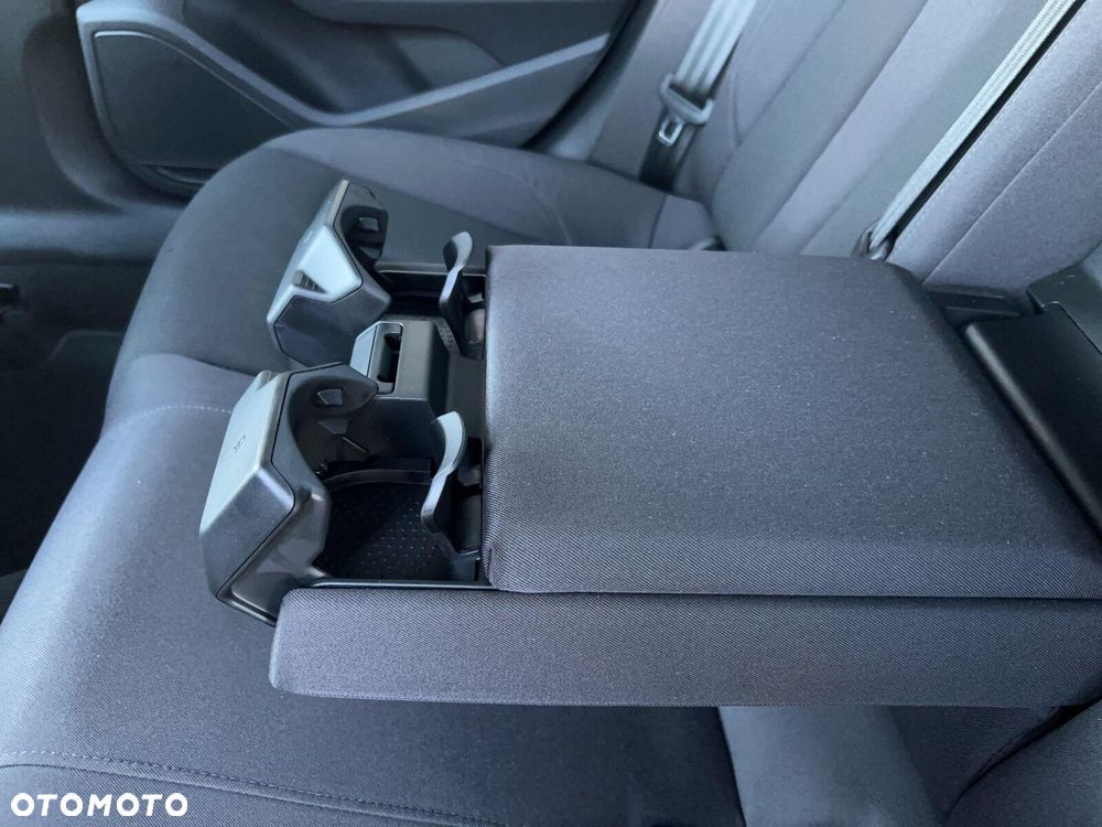 Audi A4 Limousine - 14