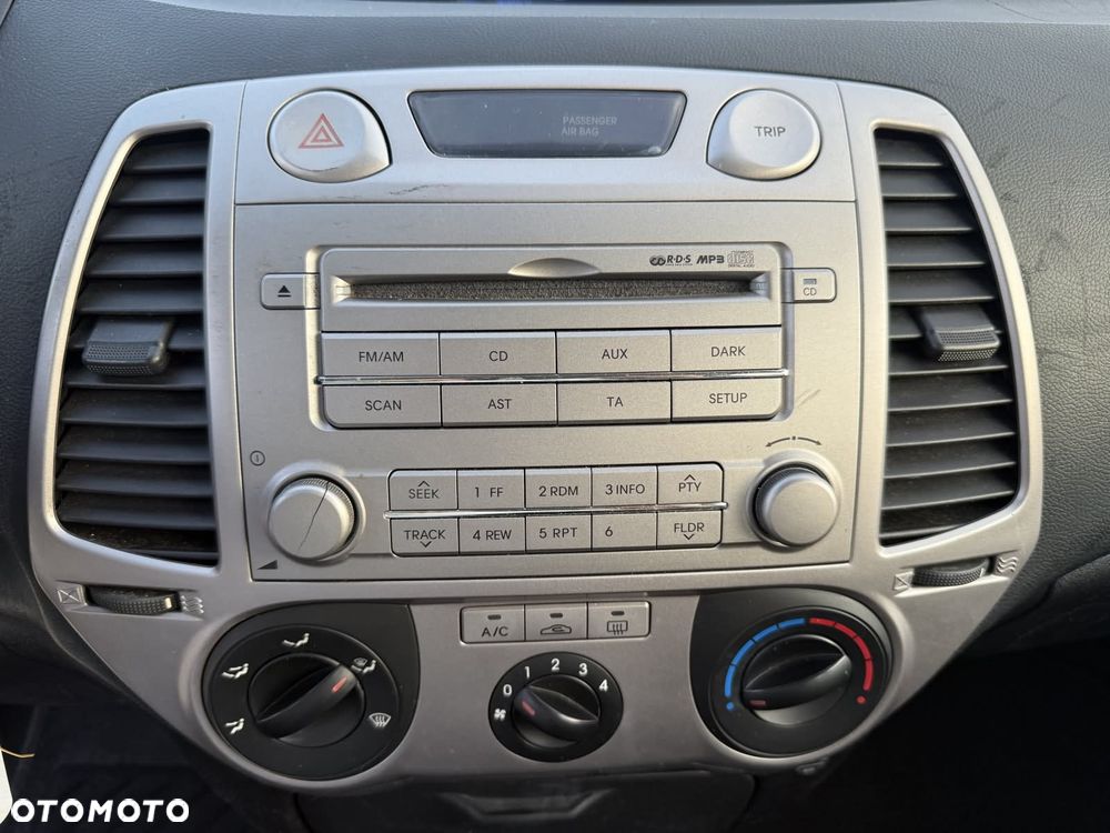 Hyundai i20 1.4 Automatik Comfort - 26