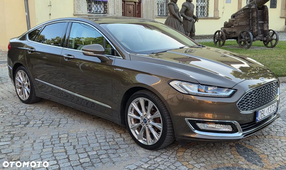 Ford Mondeo 2.0 TDCi STart-Stopp PowerShift-Aut Allrad Vignale - 1
