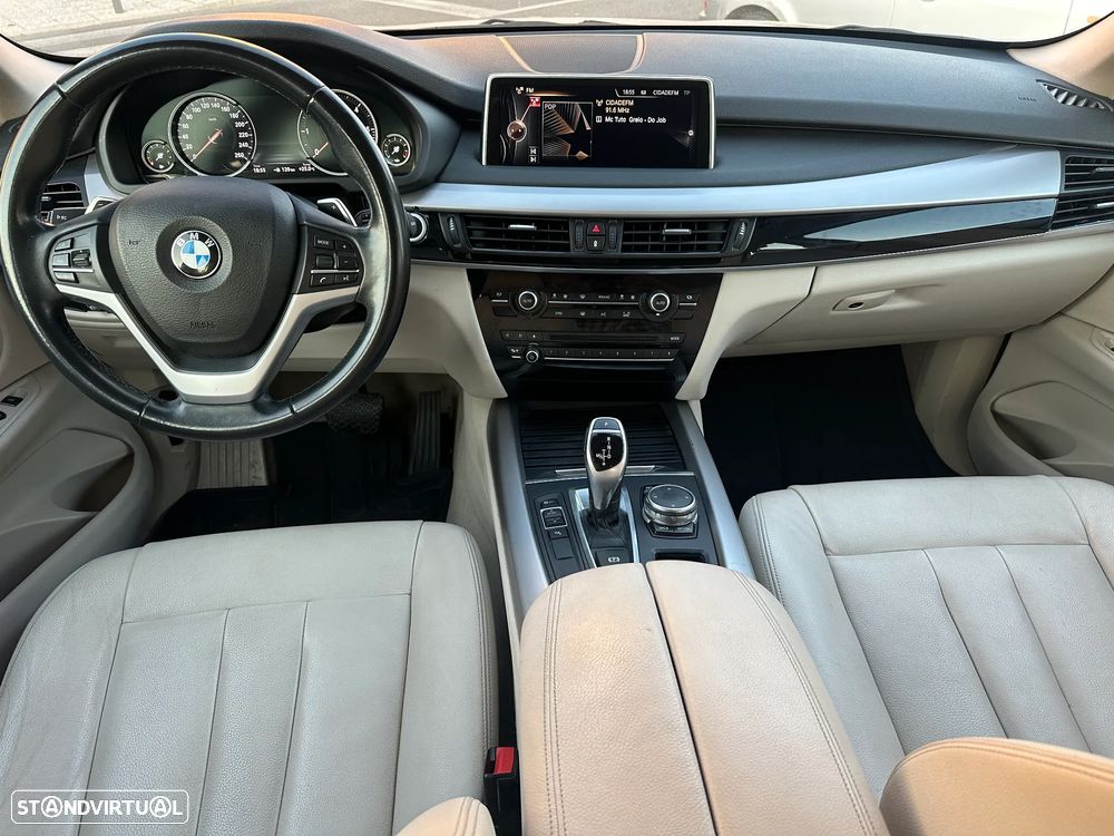 BMW X5 25 d sDrive Comfort 7L - 4
