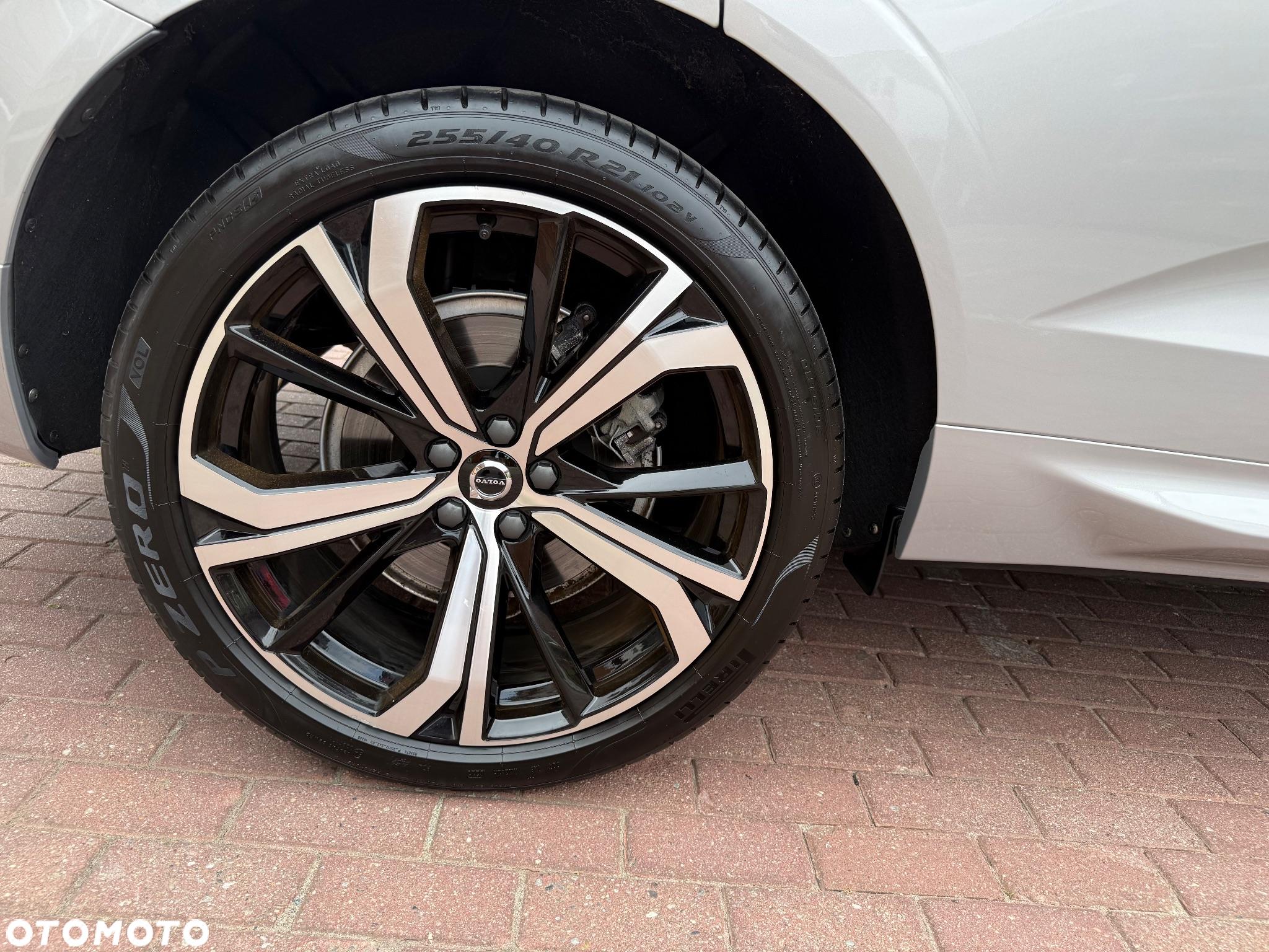Volvo XC 60 B4 B Geartronic RDesign - 17