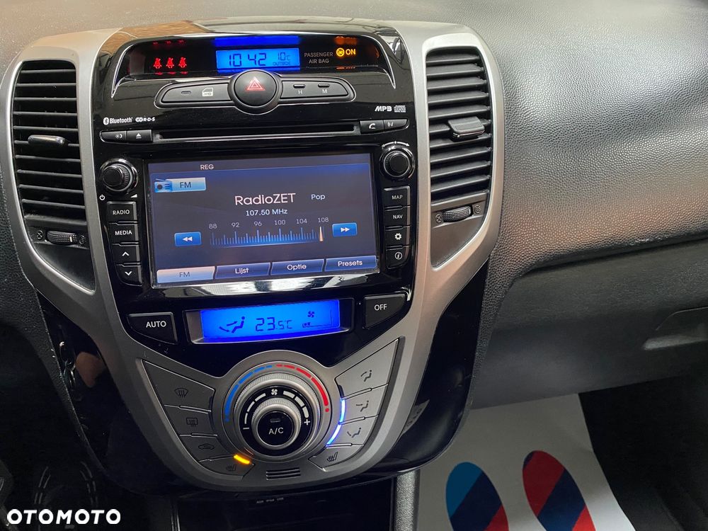 Hyundai ix20 1.6 Premium blue - 8