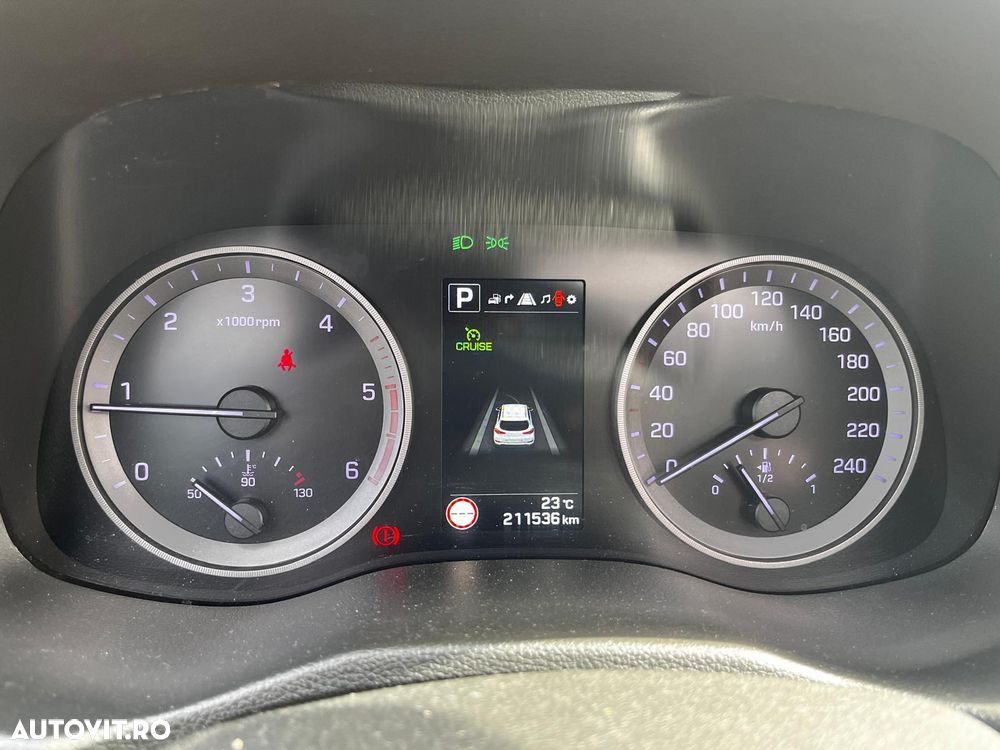 Hyundai Tucson 2.0 CRDI 4WD 6AT Luxury+ - 20